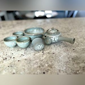 NIB Tea Set Korean Traditional in Green
